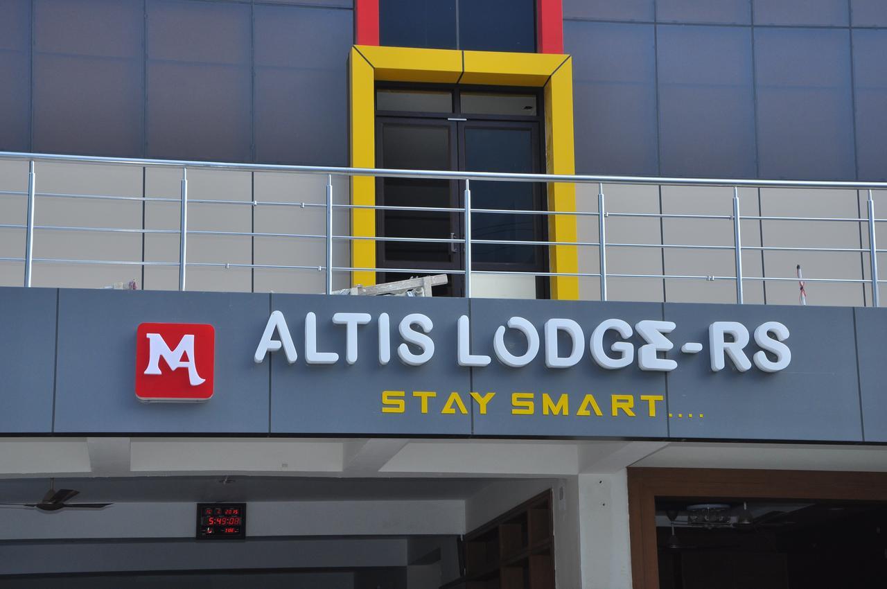 Altis Lodge Erode Exterior photo